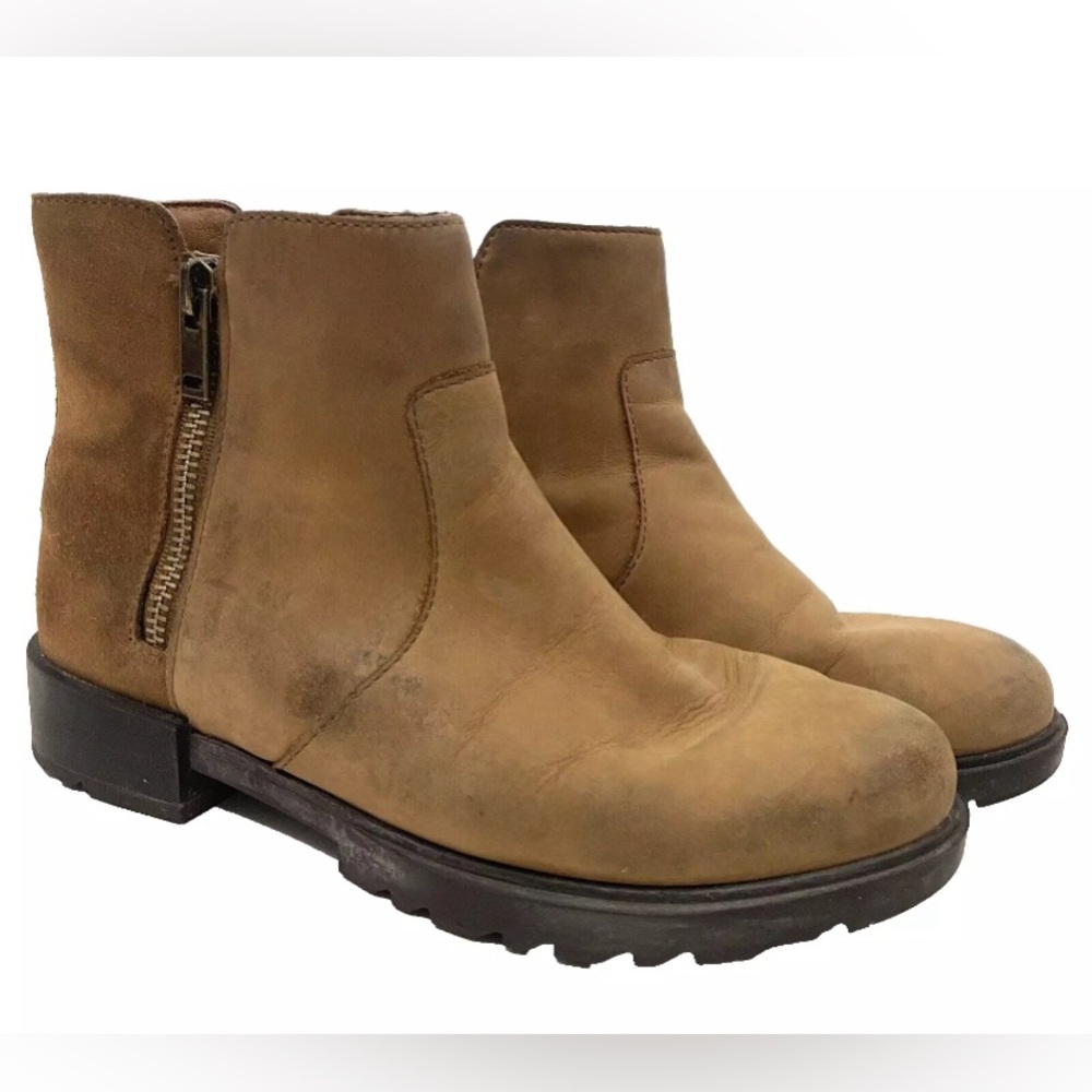 Sorel Womens Size 7.5 Emelie II Chelsea Boots Brown Leather Pull On Waterproof